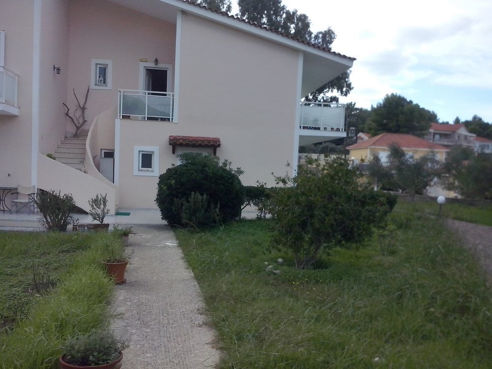Aloni Studios & Apartments Lassi  Exterior foto